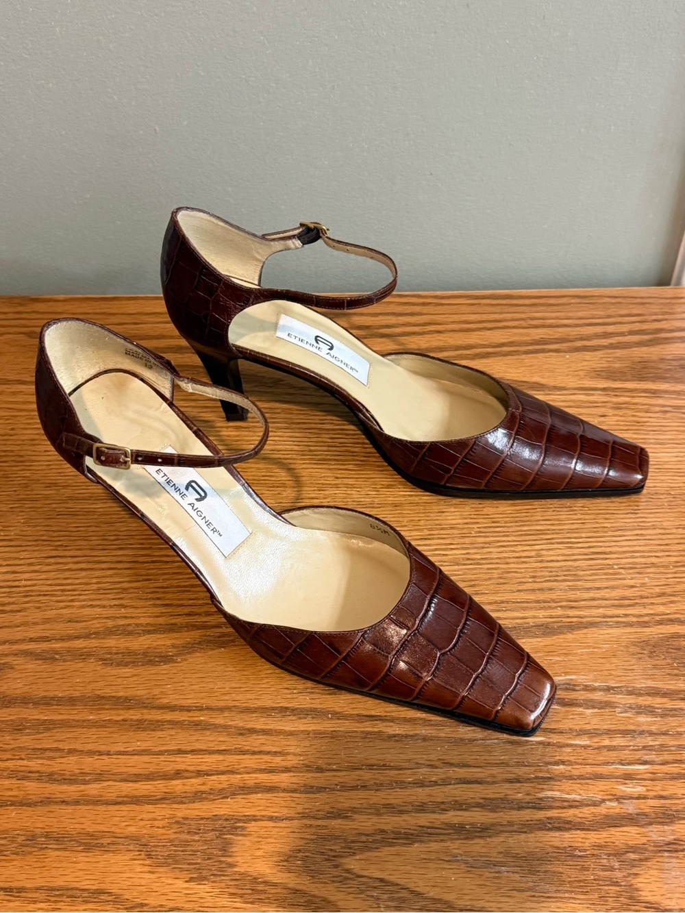 Etienne Aigner Brown Heels Strap Croc Embossed 8.5 M Classic